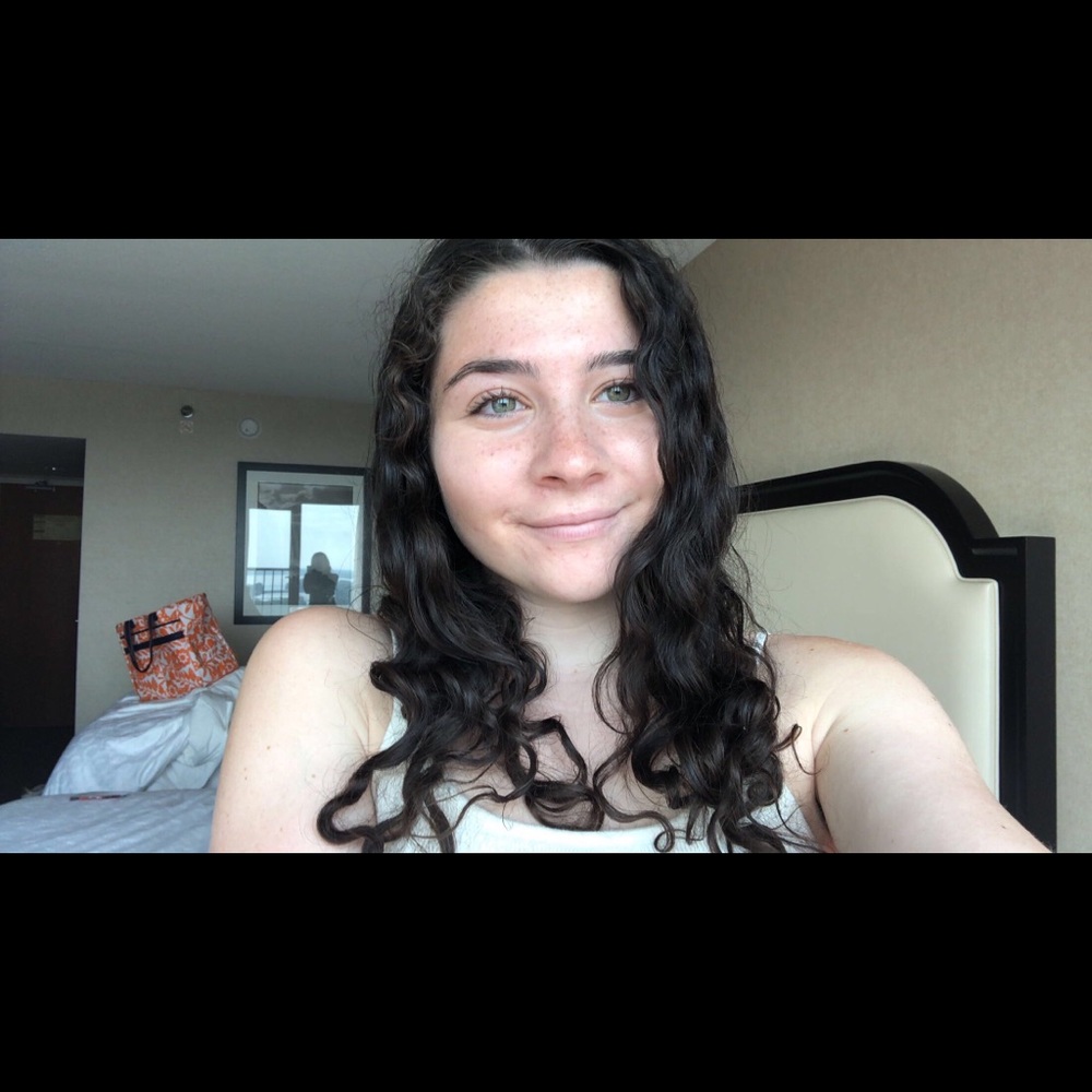 Meet your Posher, Isabelle